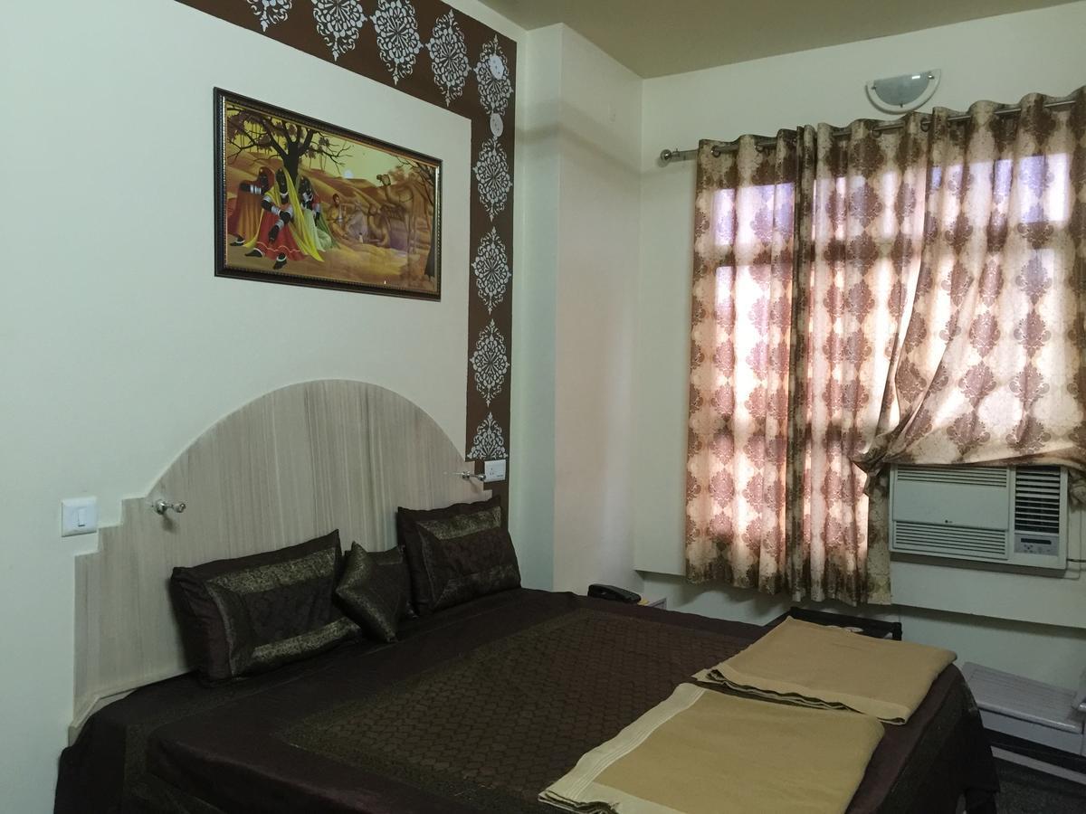 Harsh Hotel Suratgarh Екстериор снимка