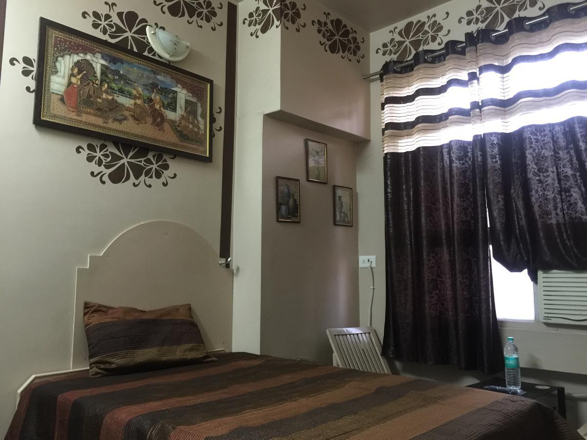 Harsh Hotel Suratgarh Екстериор снимка